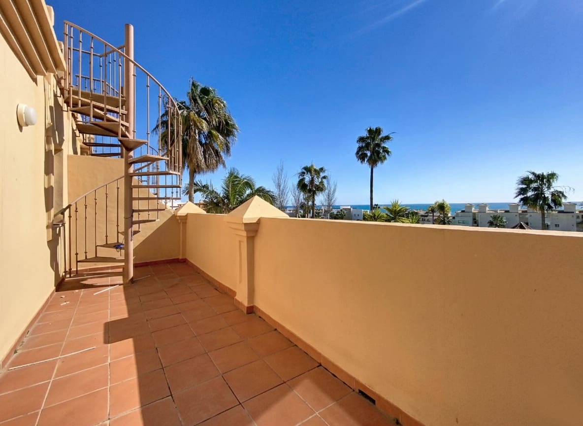 3 soveværelse Byhus til salg i Buenas Noches med swimmingpool - € 450.000 (Ref: 9783280)