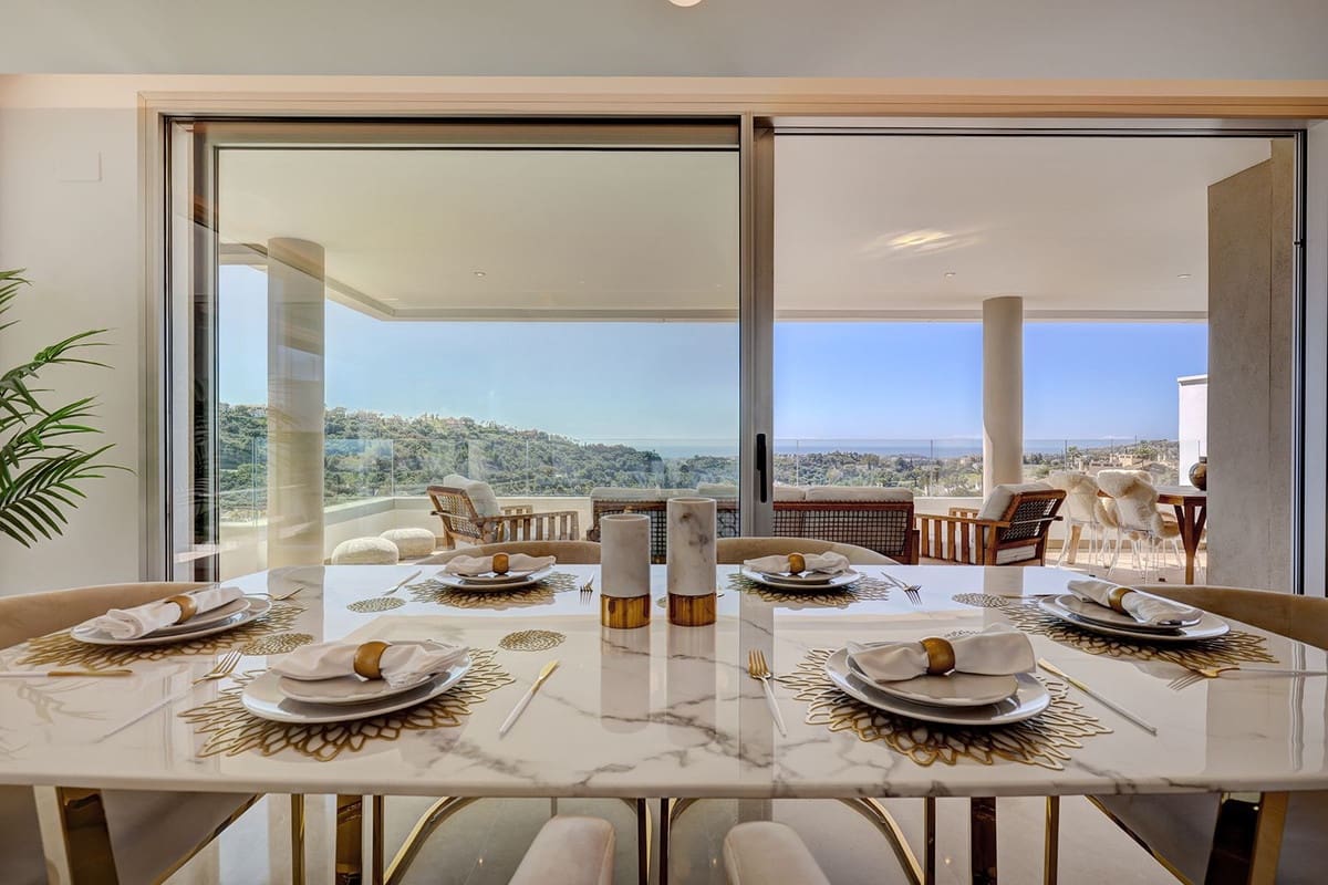 3 makuuhuone Huoneisto myytävänä paikassa Benahavis mukana uima-altaan - 1 200 000 € (Ref: 9783281)