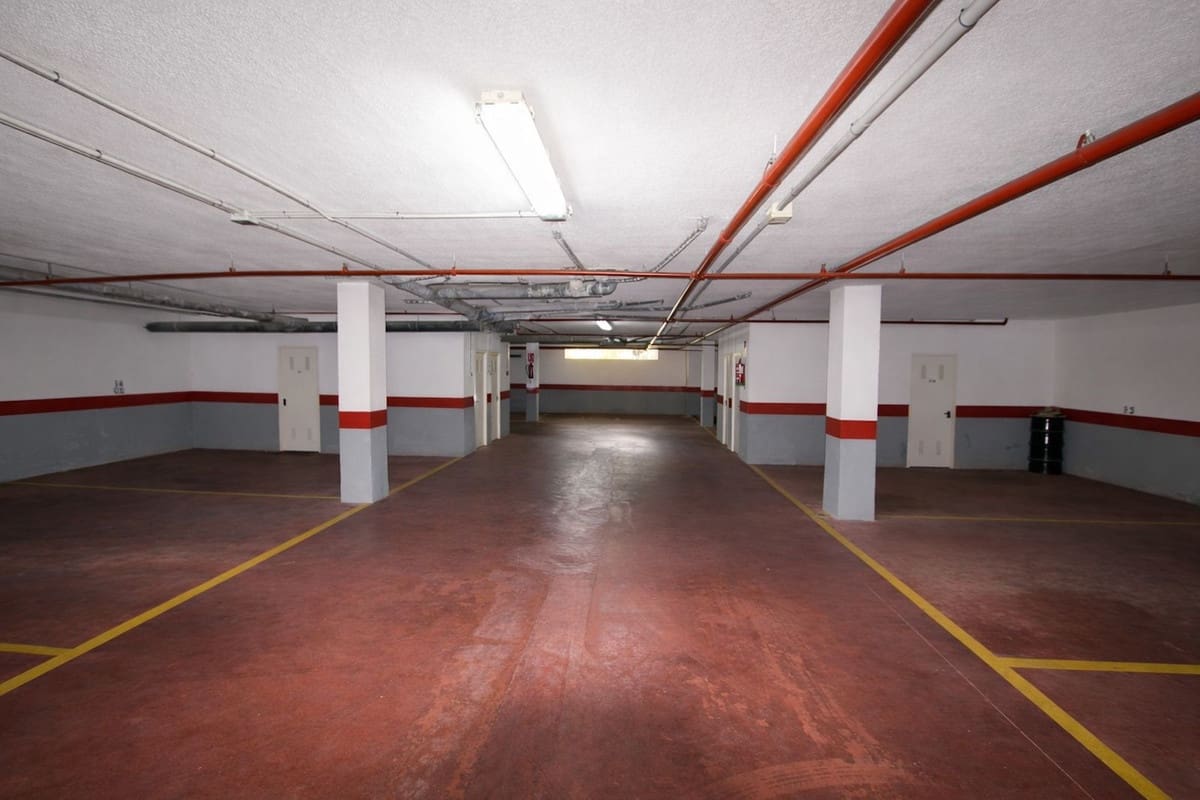 2 slaapkamer Appartement te koop in Elviria met zwembad - € 460.000 (Ref: 9783282)