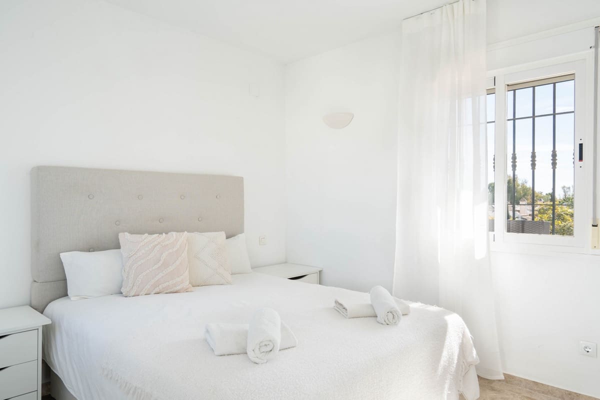 3 soveværelse Lejlighed til salg i Nueva Andalucia med swimmingpool - € 525.000 (Ref: 9783286)