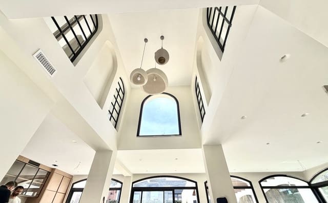 5 bedroom Villa for sale in San Pedro de Alcántara Pueblo, Marbella with pool - € 3,495,000 (Ref: 9783287)