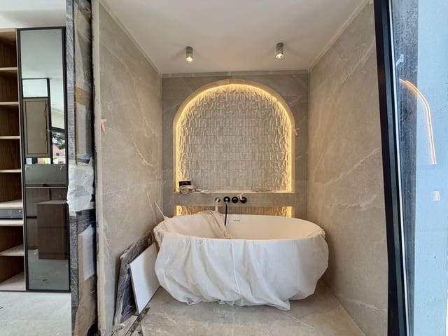 5 bedroom Villa for sale in San Pedro de Alcántara Pueblo, Marbella with pool - € 3,495,000 (Ref: 9783287)