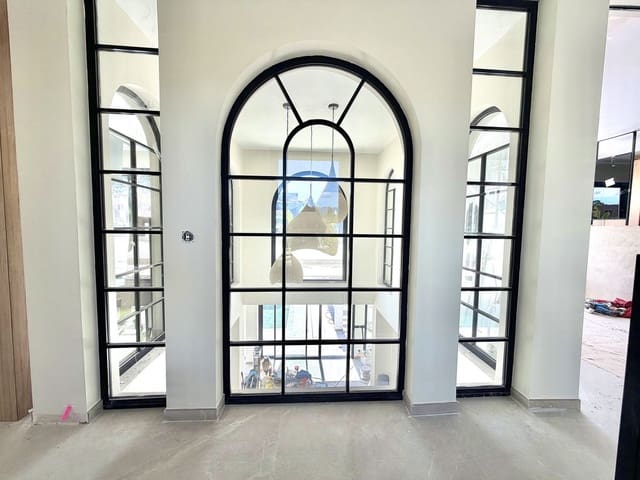 5 bedroom Villa for sale in San Pedro de Alcántara Pueblo, Marbella with pool - € 3,495,000 (Ref: 9783287)