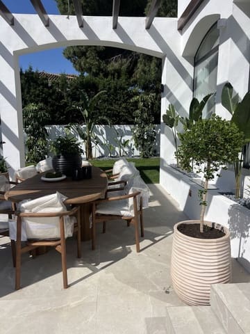 5 chambre Villa/Maison à vendre à San Pedro de Alcántara Pueblo, Marbella avec piscine - 3 495 000 € (Ref: 9783287)