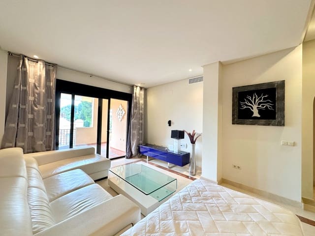 2 soveværelse Lejlighed til salg i Puerto Banus, Marbella med swimmingpool - € 760.000 (Ref: 9783288)