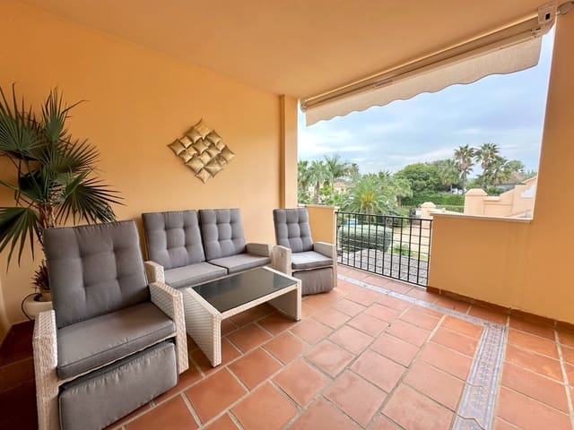 2 soveværelse Lejlighed til salg i Puerto Banus, Marbella med swimmingpool - € 760.000 (Ref: 9783288)