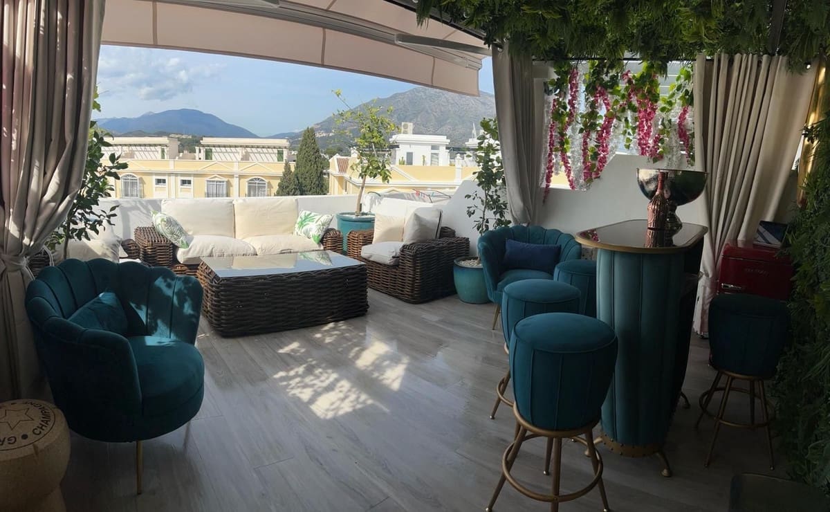 4 makuuhuone Huoneisto myytävänä paikassa Nueva Andalucia mukana uima-altaan - 925 000 € (Ref: 9783289)