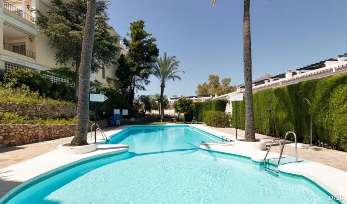 4 makuuhuone Huoneisto myytävänä paikassa Nueva Andalucia mukana uima-altaan - 925 000 € (Ref: 9783289)