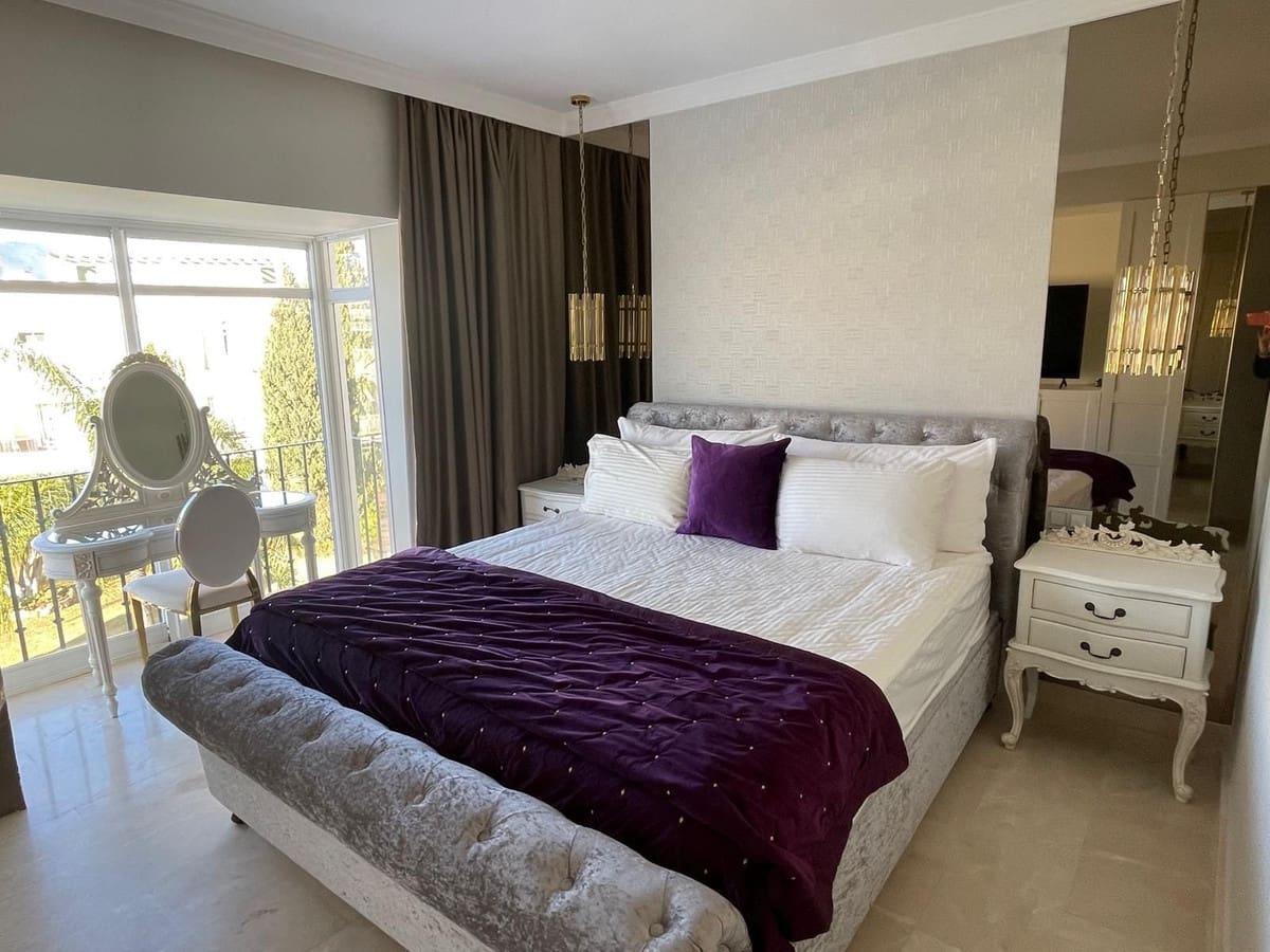 4 makuuhuone Huoneisto myytävänä paikassa Nueva Andalucia mukana uima-altaan - 925 000 € (Ref: 9783289)