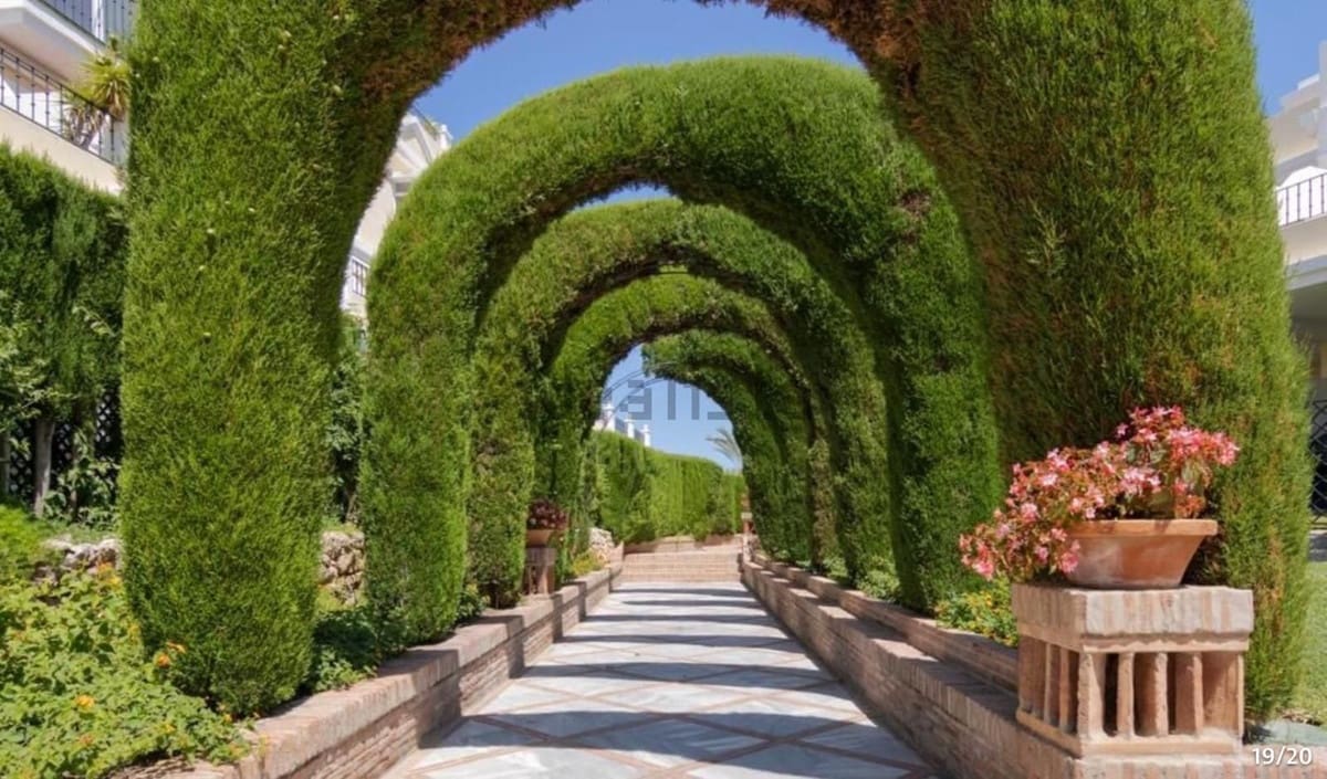 4 makuuhuone Huoneisto myytävänä paikassa Nueva Andalucia mukana uima-altaan - 925 000 € (Ref: 9783289)