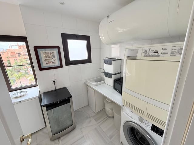 Apartamento de 4 habitaciones en Parque Central, Estepona en venta con piscina - 893.000 € (Ref: 9783291)