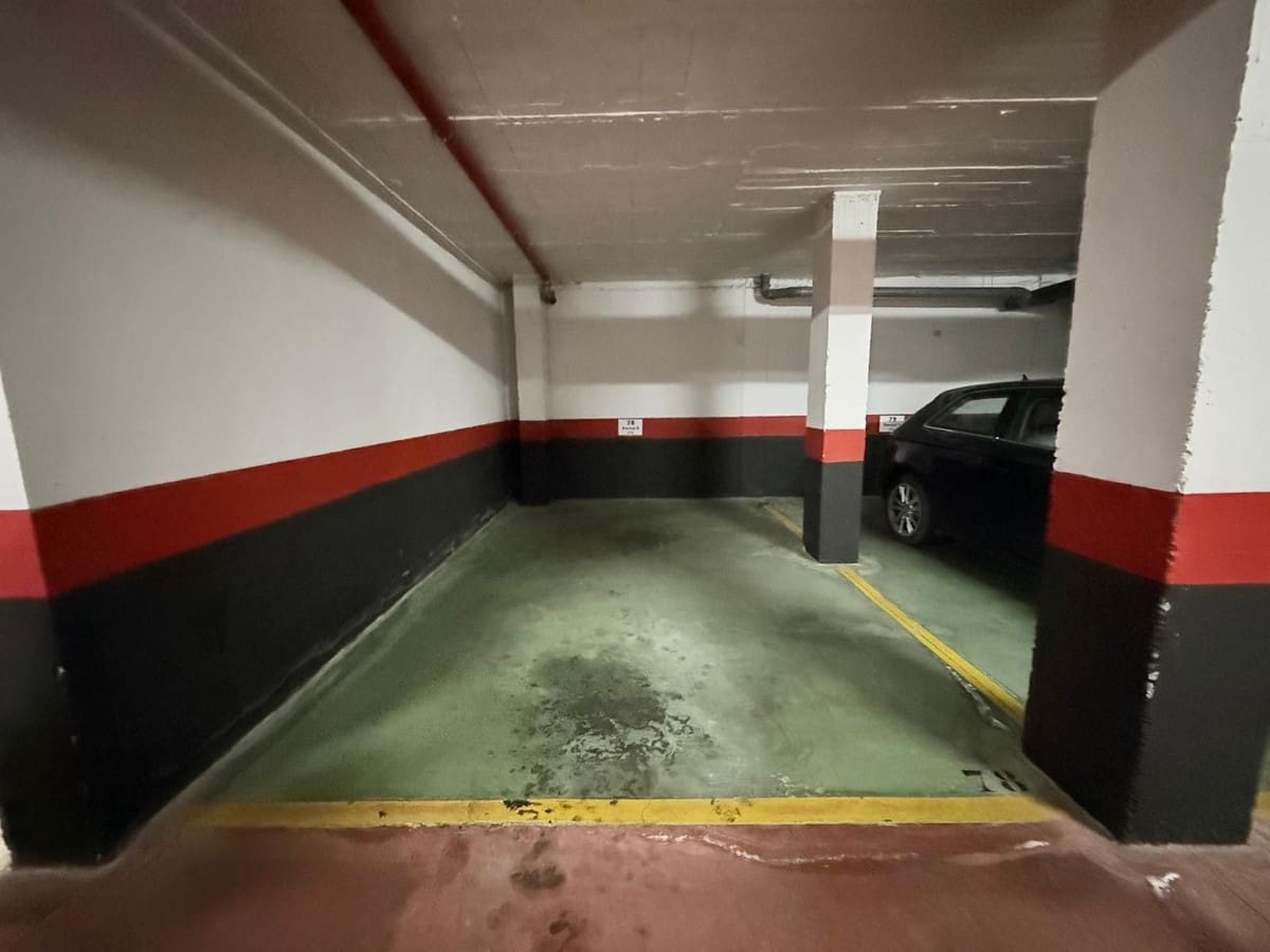 Apartamento de 4 habitaciones en Estepona en venta con piscina - 893.000 € (Ref: 9783291)