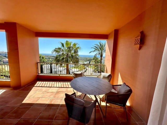 Apartamento de 3 habitaciones en Los Flamingos, Benahavís en venta con piscina - 895.000 € (Ref: 9783293)