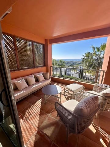 Apartamento de 3 habitaciones en Los Flamingos, Benahavís en venta con piscina - 895.000 € (Ref: 9783293)