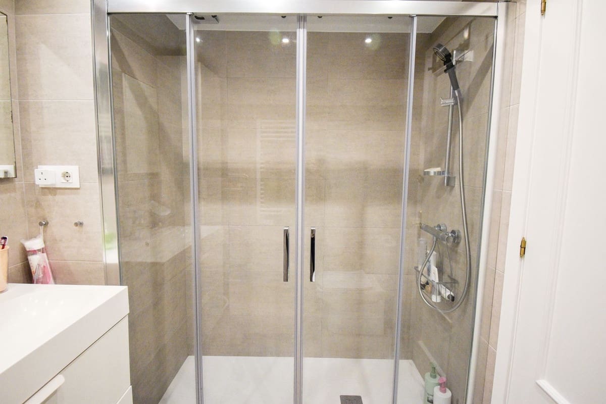 2 sovrum Lägenhet till salu i Miraflores med pool - 375 000 € (Ref: 9783295)