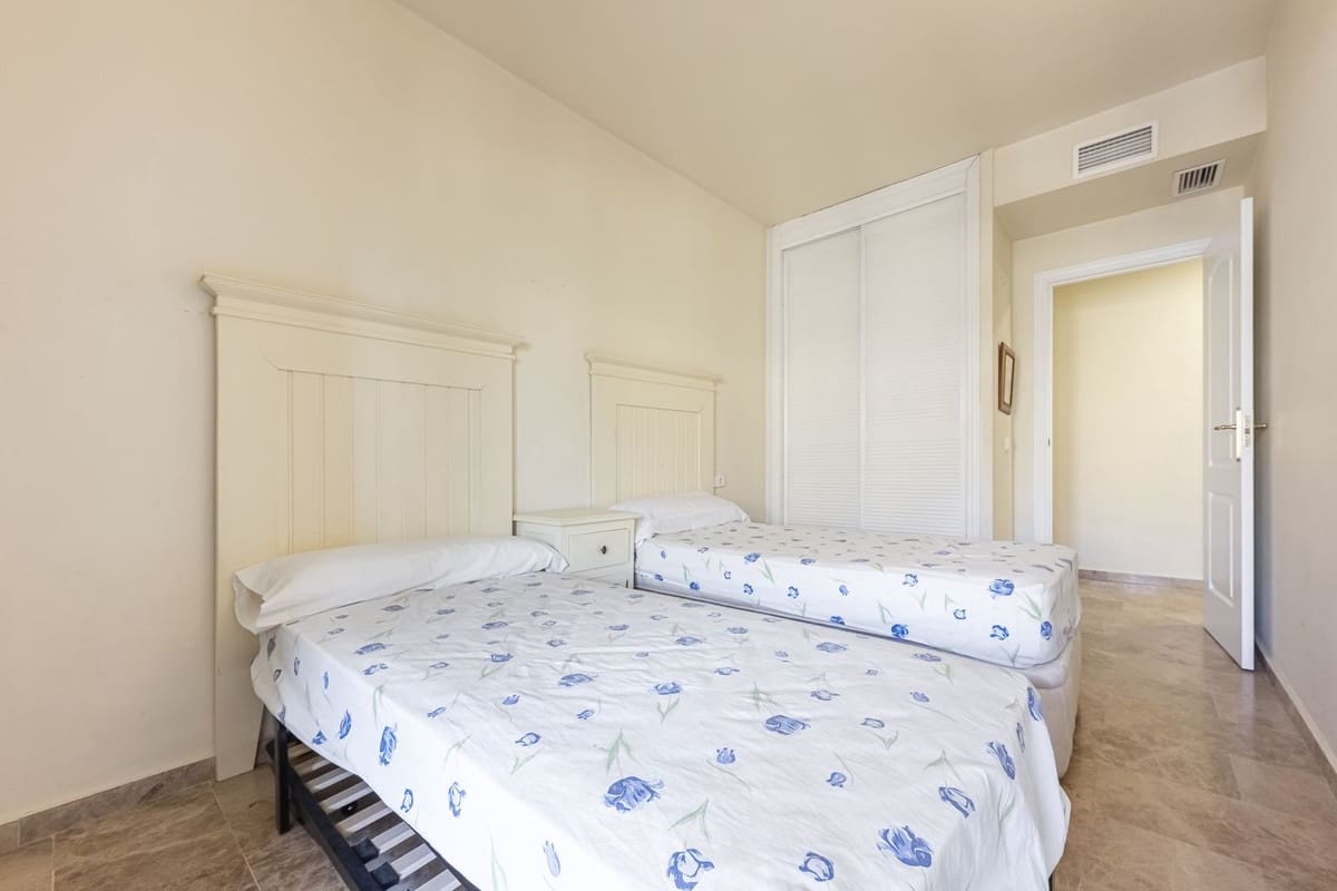 3 quarto Apartamento para venda em San Pedro de Alcantara com piscina - 599 000 € (Ref: 9783298)