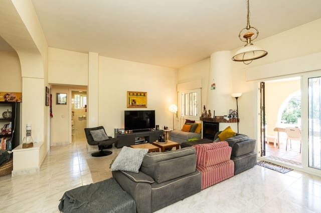 4 chambre Villa/Maison à vendre à Marbesa, Marbella avec piscine - 1 395 000 € (Ref: 9783299)