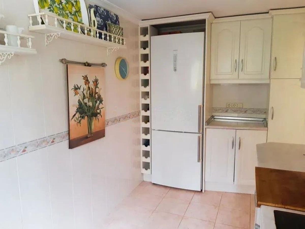 5 bedroom Townhouse for sale in Cabopino with pool - € 943,000 (Ref: 9784135)