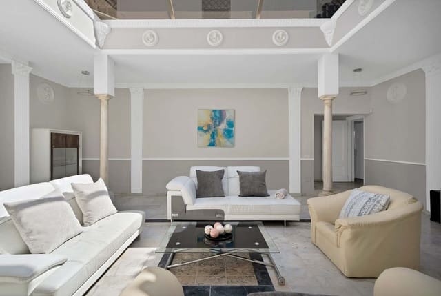 10 soverom Villa til salgs i Hacienda Las Chapas, Marbella - € 1 980 000 (Ref: 9813912)