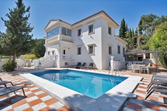 10 soverom Villa til salgs i Hacienda Las Chapas, Marbella - € 1 980 000 (Ref: 9813912)