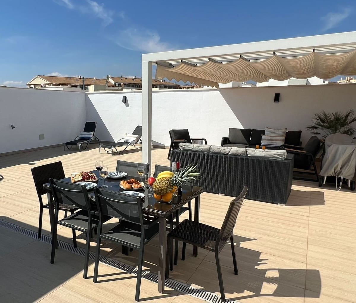 Ático de 3 habitaciones en San Pedro de Alcantara en venta con piscina - 669.000 € (Ref: 9813920)
