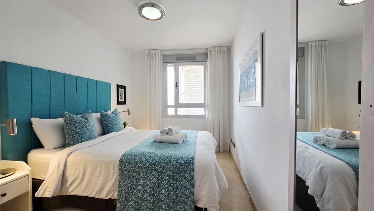 Ático de 3 habitaciones en San Pedro de Alcantara en venta con piscina - 669.000 € (Ref: 9813920)