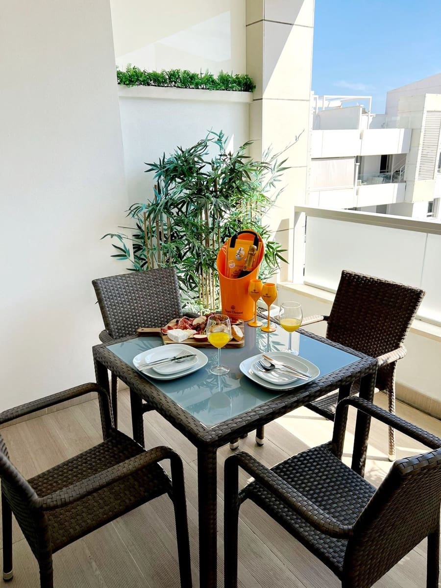 Ático de 3 habitaciones en San Pedro de Alcantara en venta con piscina - 669.000 € (Ref: 9813920)