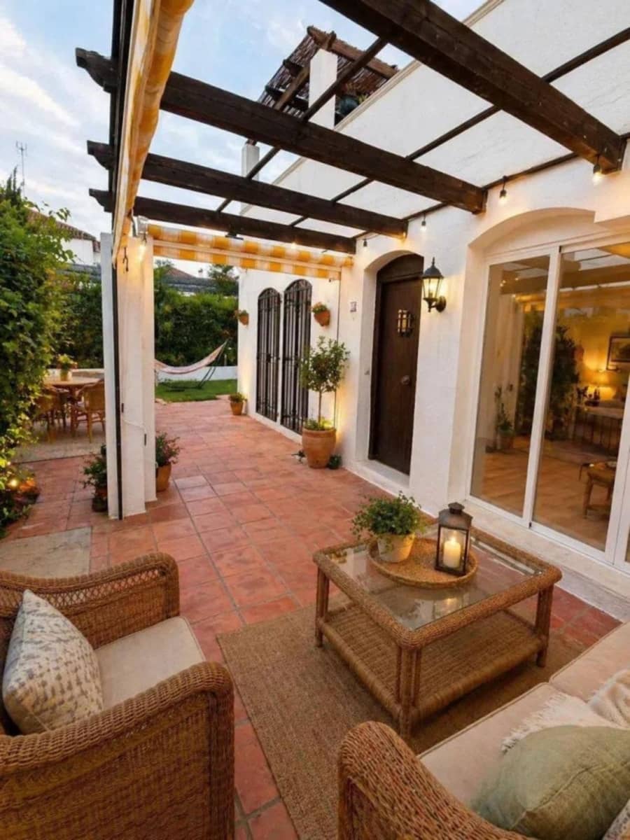 2 slaapkamer Appartement te koop in Estepona met zwembad - € 465.000 (Ref: 9813922)