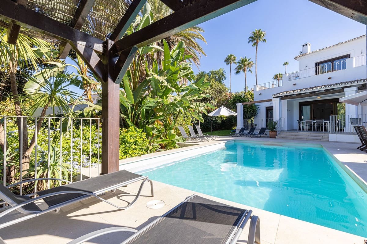 5 camera da letto Villa in vendita in El Rosario con piscina - 2.175.000 € (Rif: 9813925)