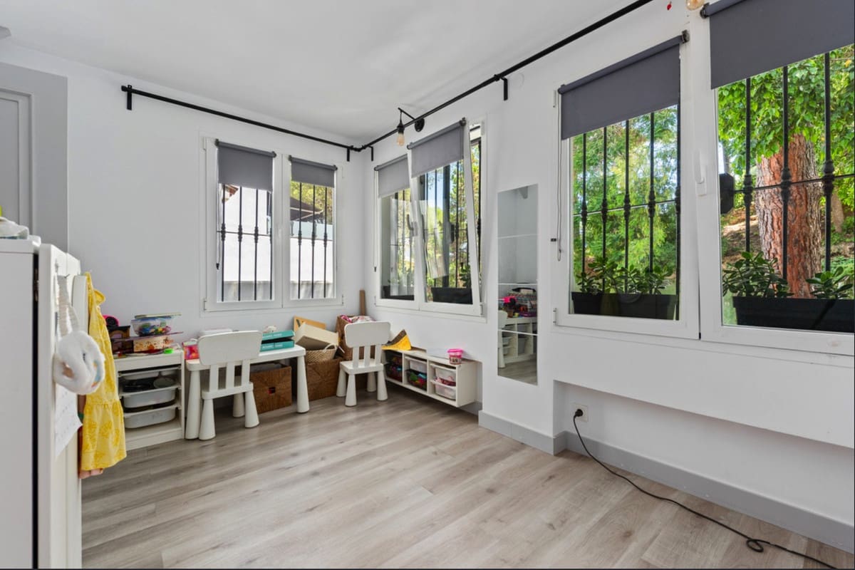 4 sypialnia Dom na sprzedaż w La Quinta - 799 000 € (Ref: 9813926)