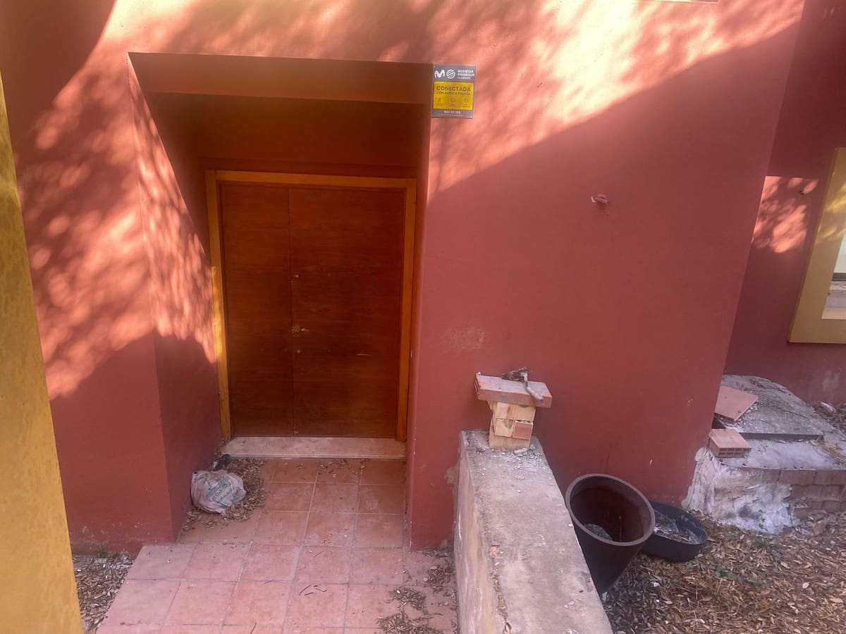 6 makuuhuone Huvila myytävänä paikassa Elviria mukana uima-altaan - 1 300 000 € (Ref: 9813927)