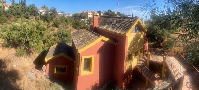 6 makuuhuone Huvila myytävänä paikassa Elviria, Marbella mukana uima-altaan - 1 300 000 € (Ref: 9813927)