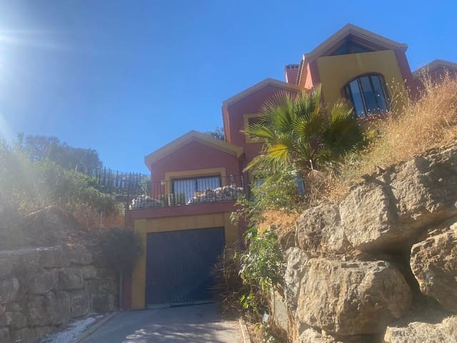 6 makuuhuone Huvila myytävänä paikassa Elviria, Marbella mukana uima-altaan - 1 300 000 € (Ref: 9813927)
