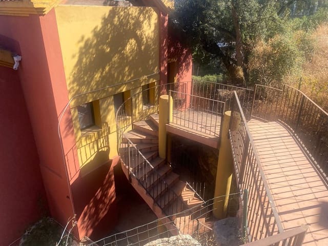 6 makuuhuone Huvila myytävänä paikassa Elviria, Marbella mukana uima-altaan - 1 300 000 € (Ref: 9813927)