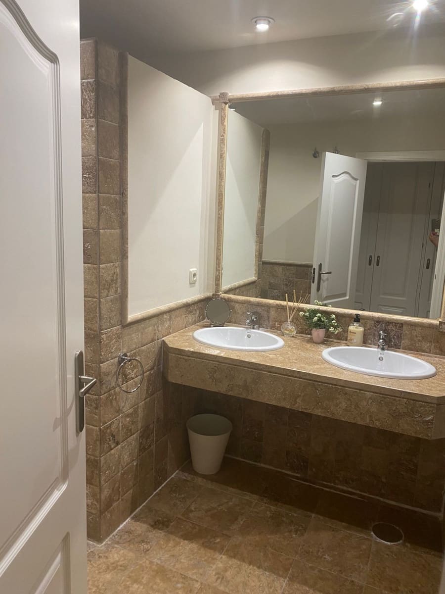 2 slaapkamer Appartement te koop in Atalaya-Isdabe met zwembad - € 449.000 (Ref: 9813929)