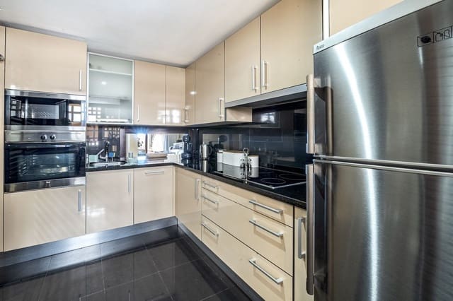2 quarto Apartamento para venda em Parque Central, Estepona com piscina - 1 050 000 € (Ref: 9823098)