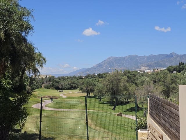 3 soverom Hus til salgs i El Rosario, Marbella med svømmebasseng - € 599 000 (Ref: 9846800)