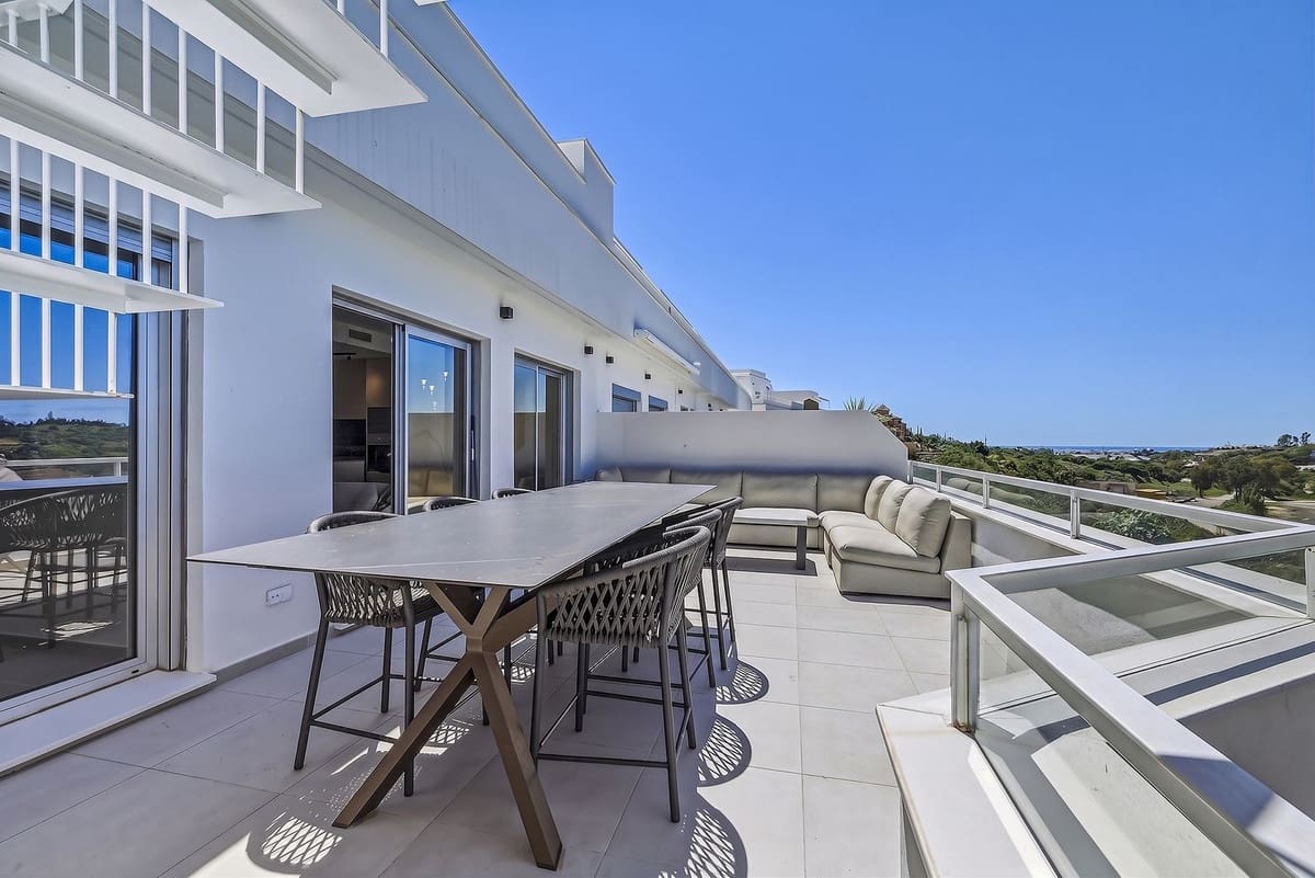 3 bedroom Penthouse for sale in Cancelada with pool - € 520,000 (Ref: 9846804)