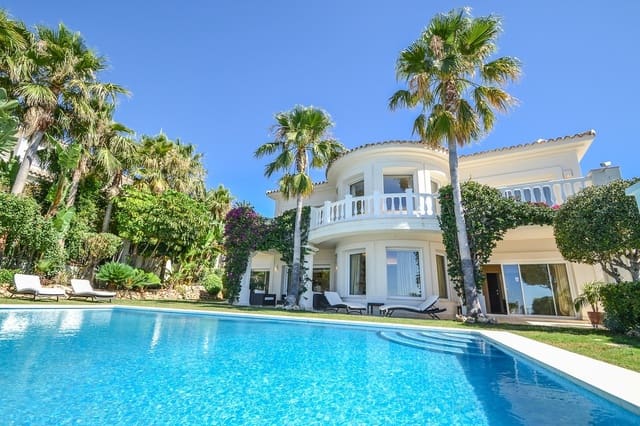5 Zimmer Villa zu verkaufen in Los Monteros, Marbella mit Pool - 2.950.000 € (Ref: 9846805)