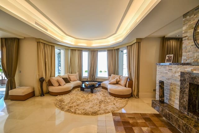 5 Zimmer Villa zu verkaufen in Los Monteros, Marbella mit Pool - 2.950.000 € (Ref: 9846805)