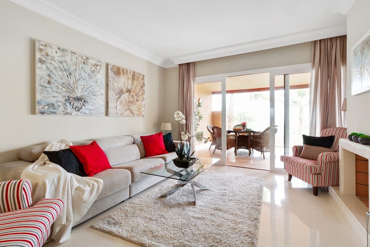 2 bedroom Apartment for sale in Benahavis - € 440,000 (Ref: 9846806)