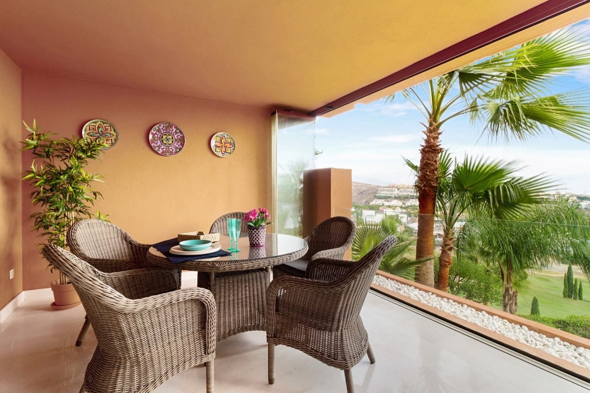 2 bedroom Apartment for sale in Benahavis - € 440,000 (Ref: 9846806)