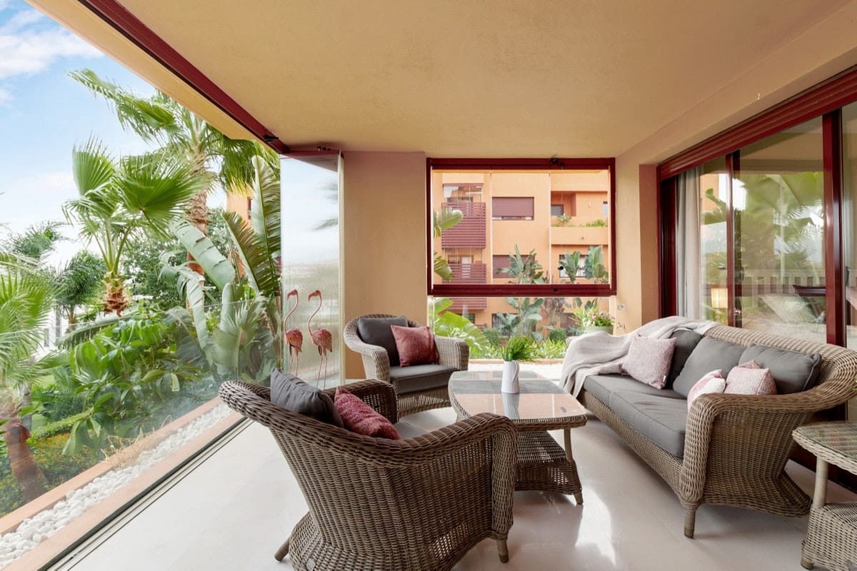 2 bedroom Apartment for sale in Benahavis - € 440,000 (Ref: 9846806)