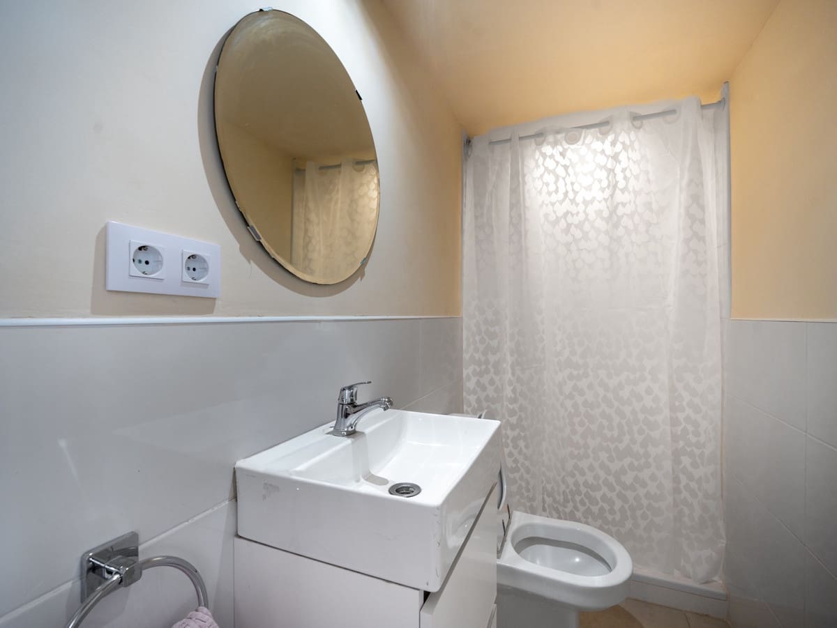 4 quarto Casa em Banda para venda em Estepona com piscina - 649 000 € (Ref: 9868946)