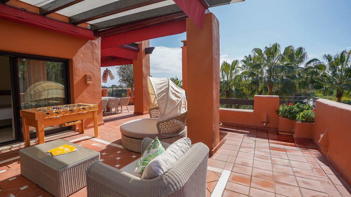 3 camera da letto Attico in vendita in Puerto Banus con piscina - 1.700.000 € (Rif: 9868947)