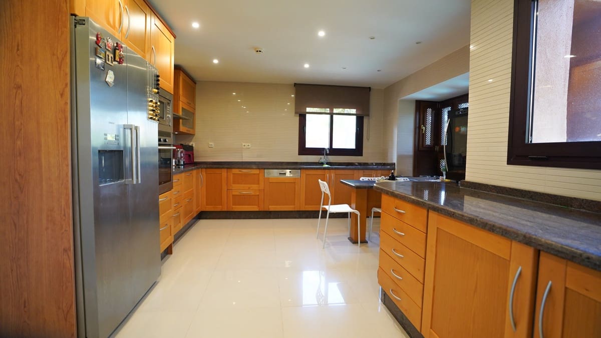 3 camera da letto Attico in vendita in Puerto Banus con piscina - 1.700.000 € (Rif: 9868947)