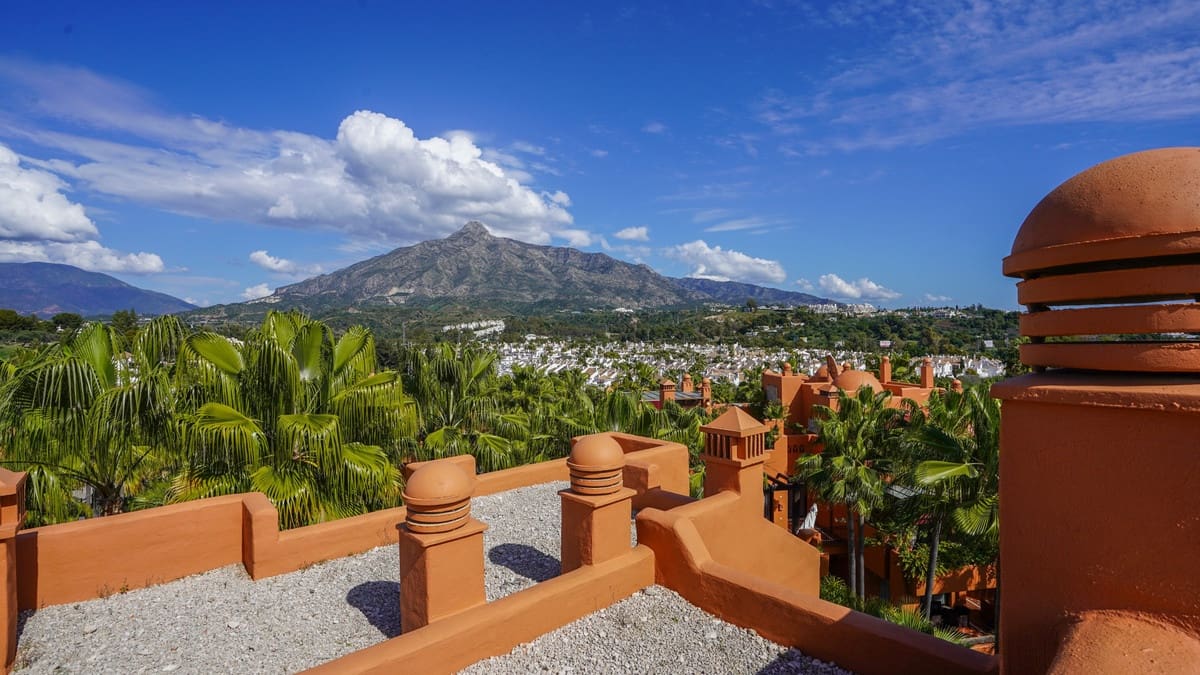 3 camera da letto Attico in vendita in Puerto Banus con piscina - 1.700.000 € (Rif: 9868947)