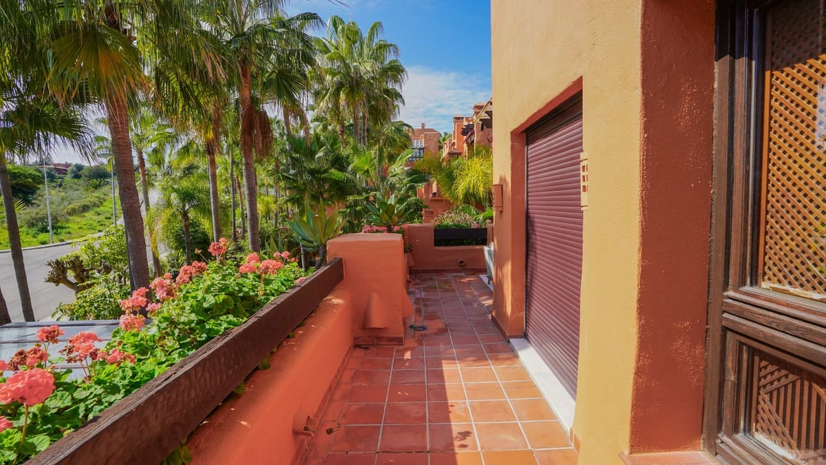 3 camera da letto Attico in vendita in Puerto Banus con piscina - 1.700.000 € (Rif: 9868947)