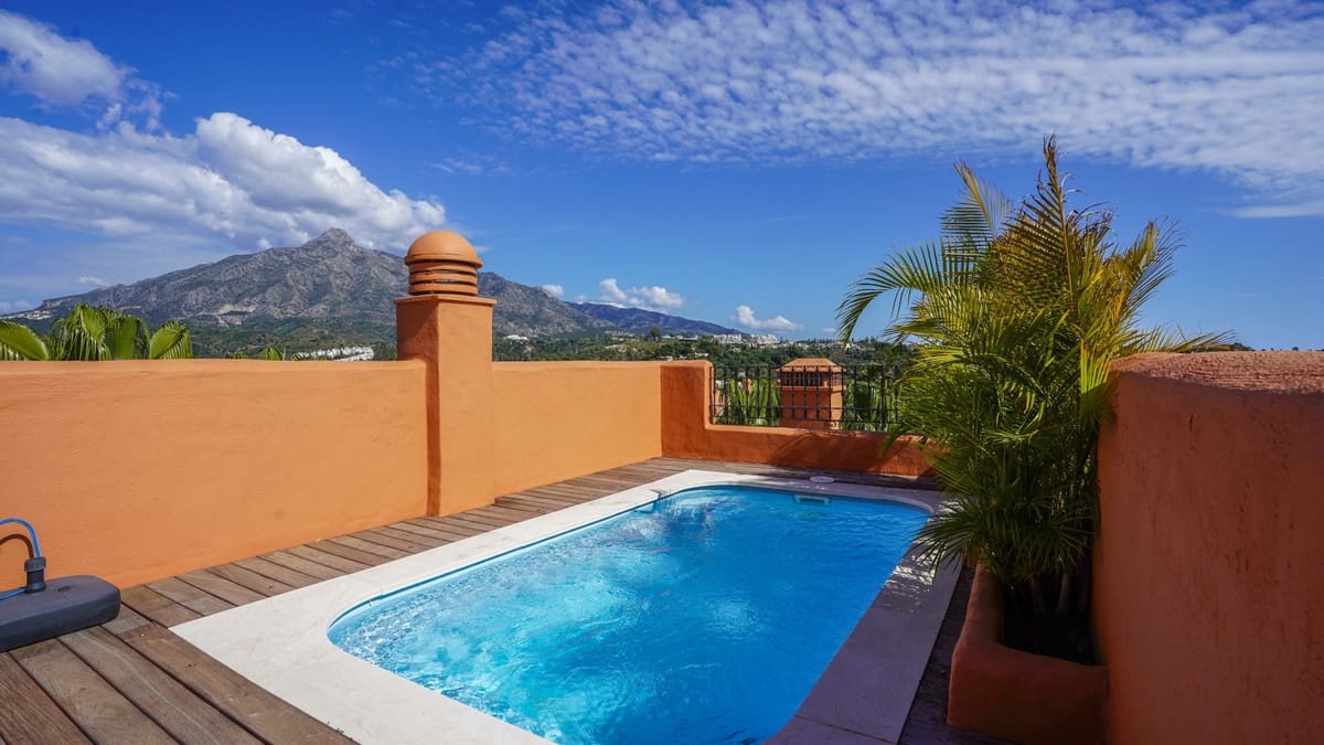 3 camera da letto Attico in vendita in Puerto Banus con piscina - 1.700.000 € (Rif: 9868947)