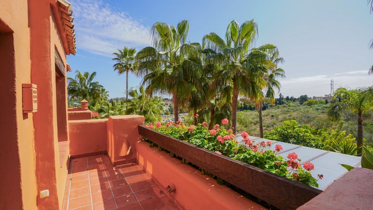3 camera da letto Attico in vendita in Puerto Banus con piscina - 1.700.000 € (Rif: 9868947)